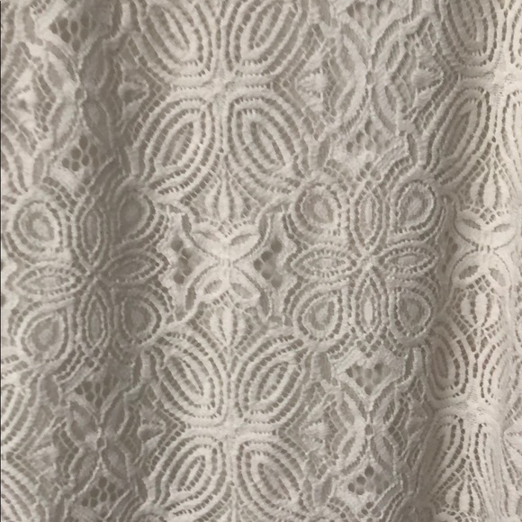 WHBM creamy white blouse XXS - Picture 3 of 3